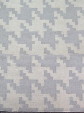 Garnet Hill Woven Runner Rug - Houndstooth Pattern